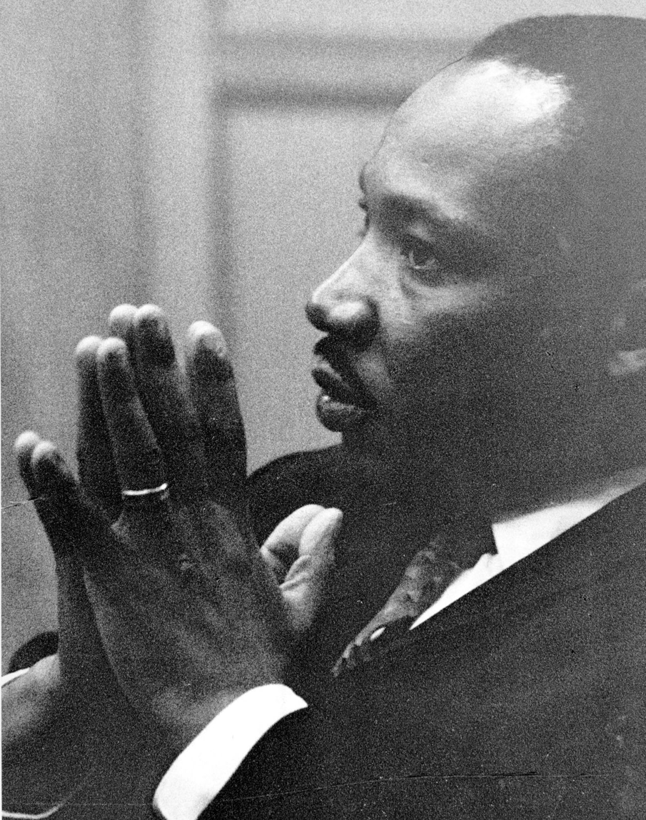 MARTIN LUTHER KING JR.